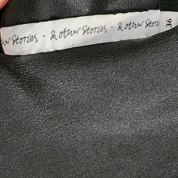 & Other Stories High Neck Sleeveless V-Back Silk Dress Black 36 Small - Picture 3 of 8